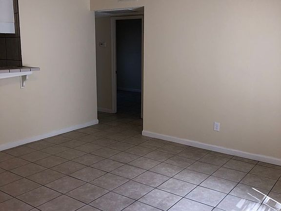 2nd image of 1010 Beale Ave APT 10