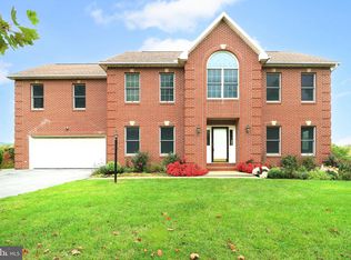 360 Glengarry Ln, State College, PA 16801