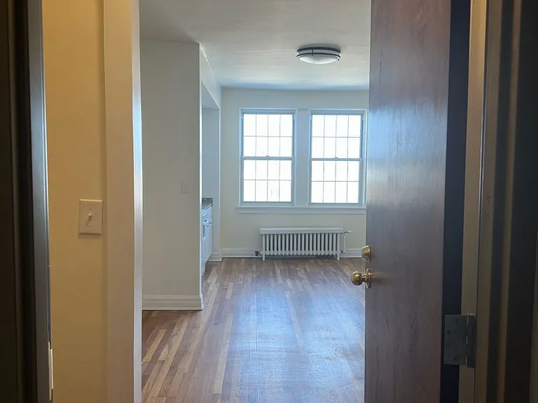 New King Edward Apartments — Photo 104