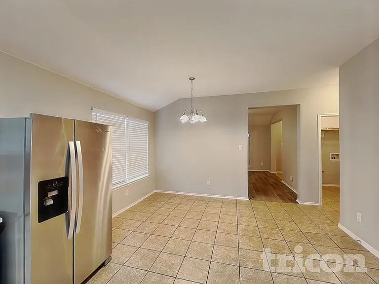 626 Chapman Dr — Photo 7