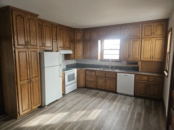 25750 Church Ave, Belle Plaine, MN 56011