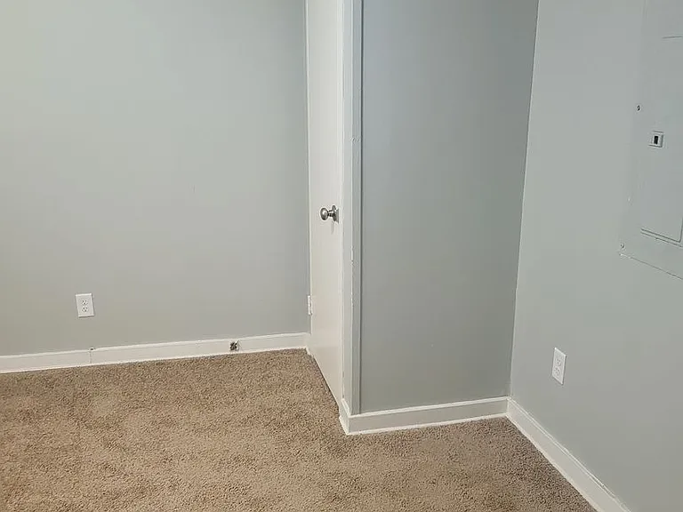 2431 Knox Dr — Photo 7