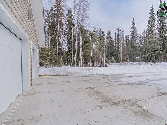 4th image of 1654 Persinger Dr