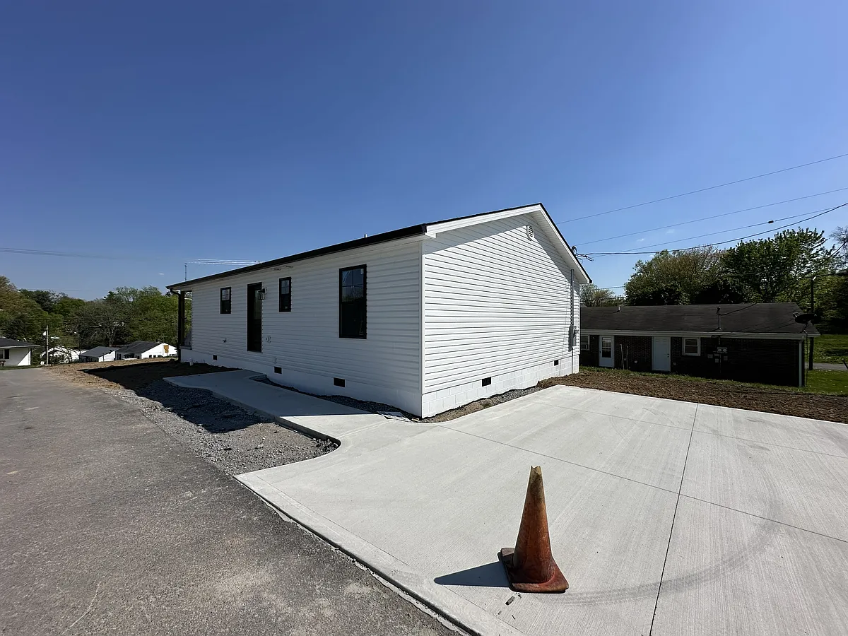 Rear - 201 Hamilton Ave