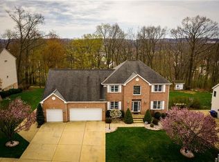 541 Dorchester Dr, Seven Fields, PA 16046