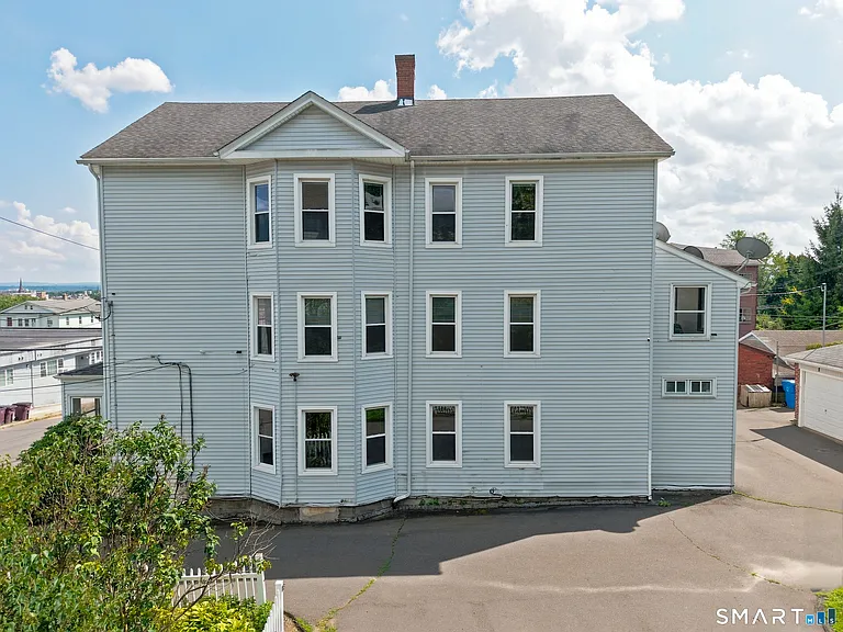 126 Booth St #2 — Photo 29