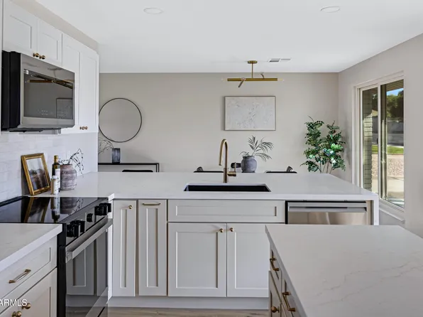 3350 E FLORIAN Avenue, Mesa, AZ 85204