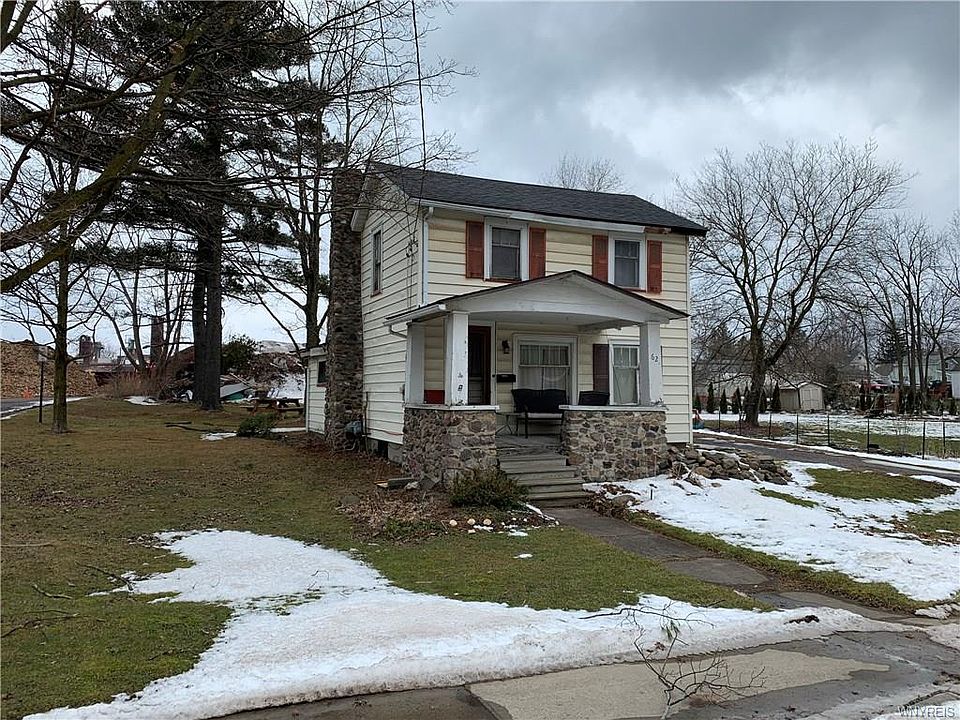 1st image of 62 Jackson St