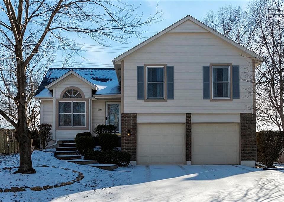 1st image of 6605 W 158th Pl