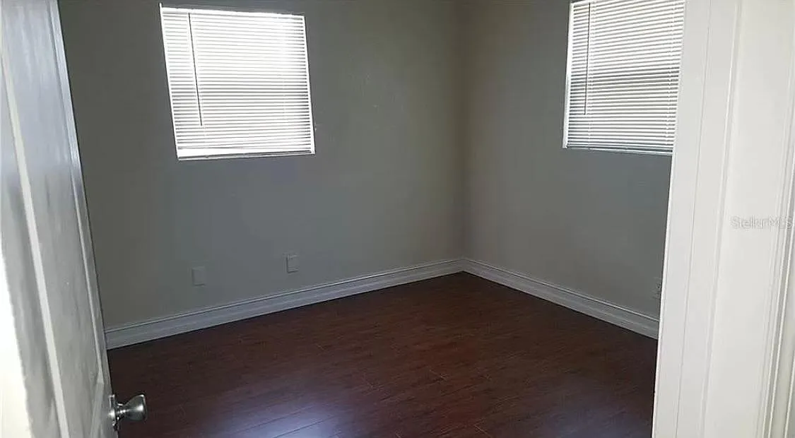 2 bed, 1.5 bath, 1250 sqft, $1,575 — Photo 4