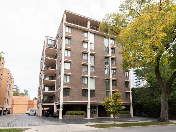 1111 Church St APT 405, Evanston, IL 60201