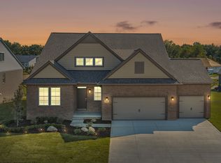 580 Tullamore Cir, Oxford, MI 48371