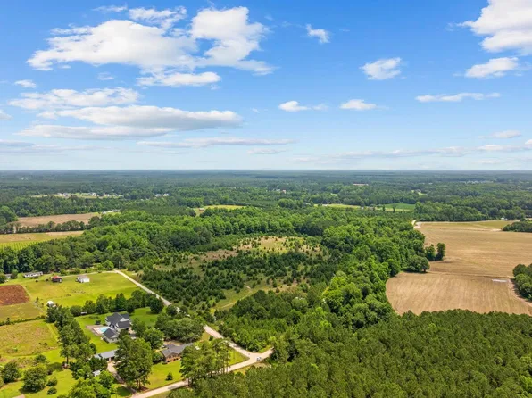  Macedonia Dr., Loris, SC 29569