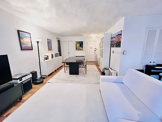 Rented by Brick&Mortar | media 18