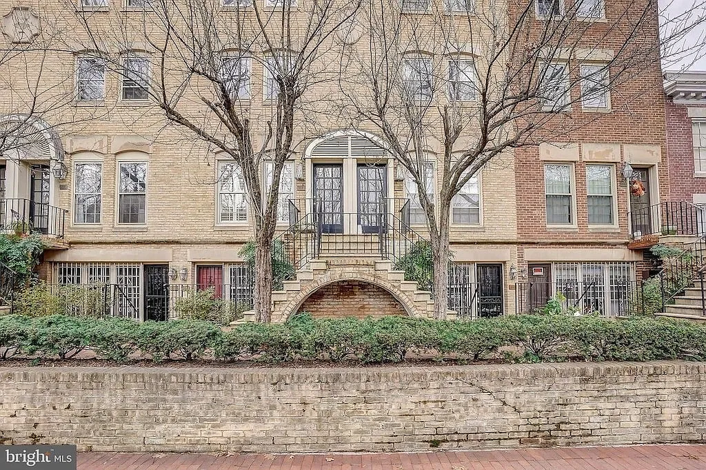 1 bed, 625 sqft, $3,000 — Photo 1