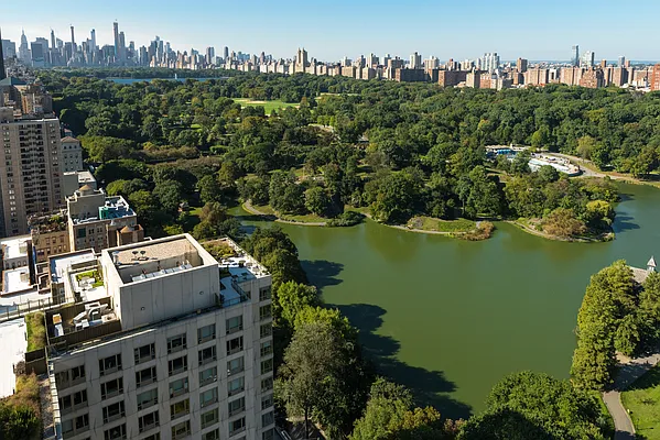 Rented by Compass | media 14