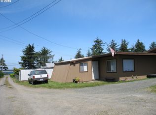 91289 Hedge Ln, Coos Bay, OR