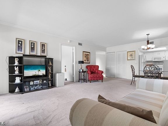 4th image of 9627 Eaton Gardens Ln APT 101
