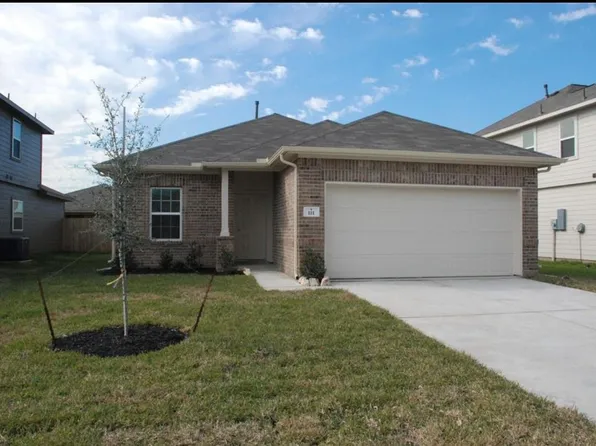 111 Cheyenne River Dr, La Marque, TX 77568