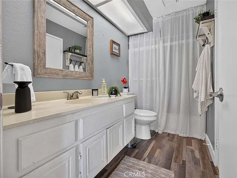 25860 Margaret Ave — Photo 4