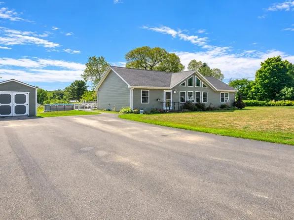 556 Stream Road, Winterport, ME 04496