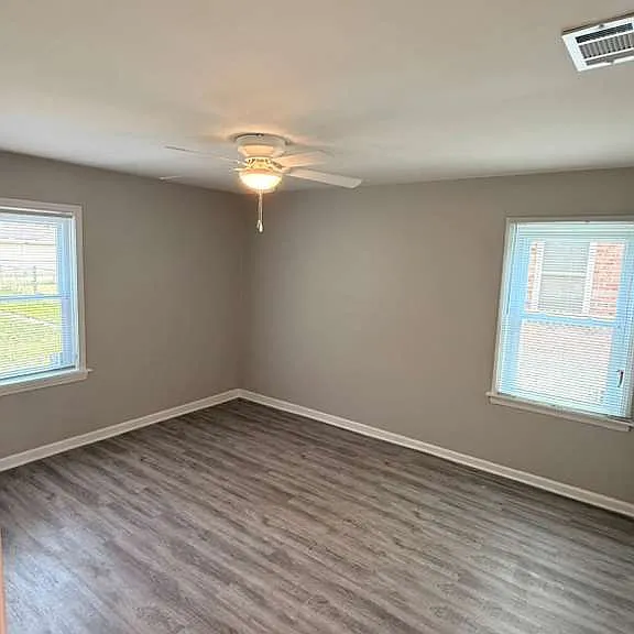14823 Oak St — Photo 17