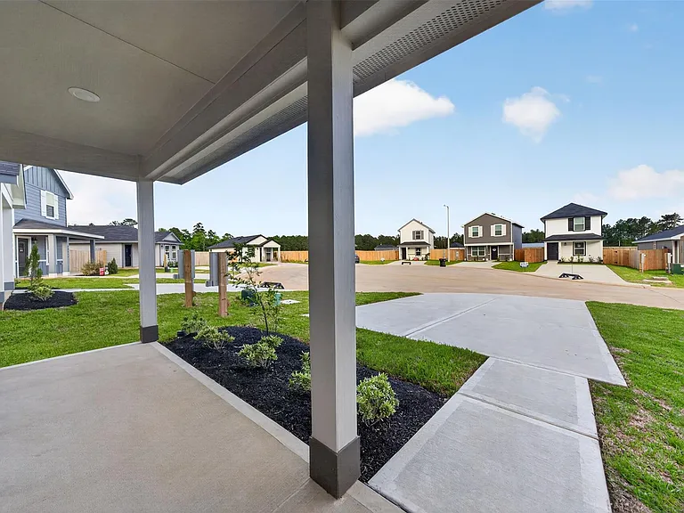 12239 Shield Crest Ct — Photo 31