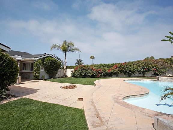 Relax at home -- or go to beach only minutes away!