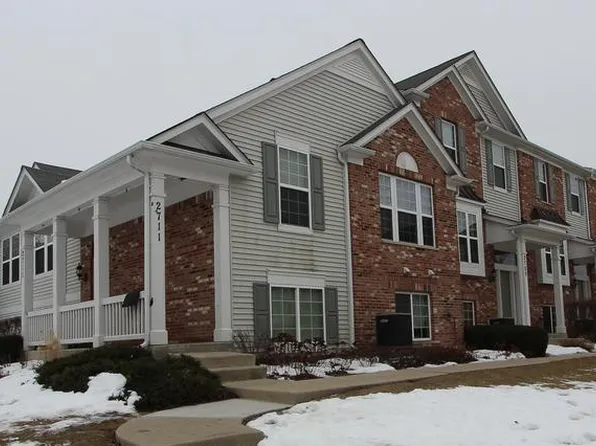 2711 Neubauer Cir, Lindenhurst, IL 60046