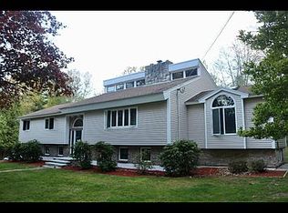 182 Hardy St, Dunstable, MA 01827