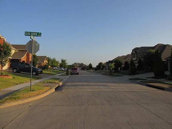 4th image of 602 Arbor Glen Ct
