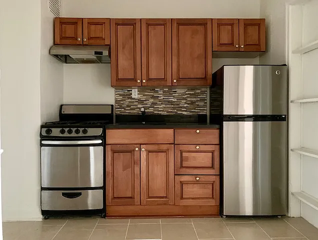 402 Ocean Pkwy #301 — Photo 1