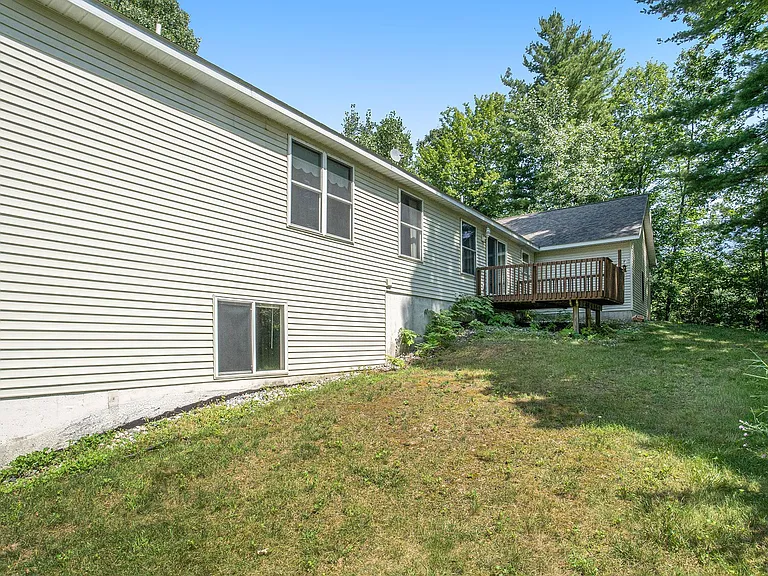 7675 E Kent Rd — Photo 5