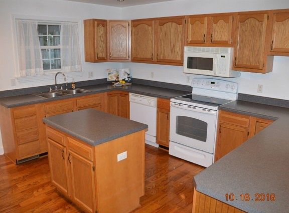 3rd image of 24 Overlook St