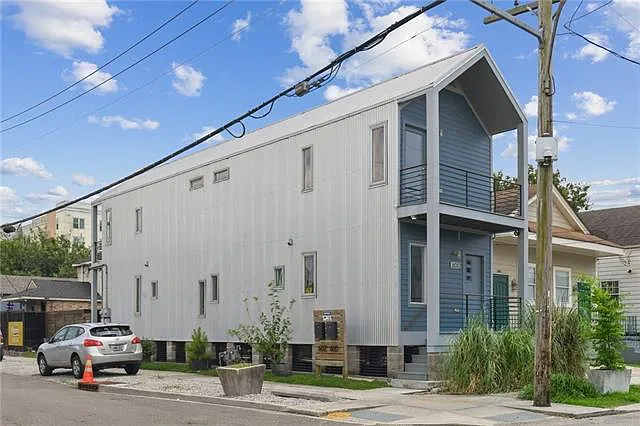 600 S Cortez St — Photo 2