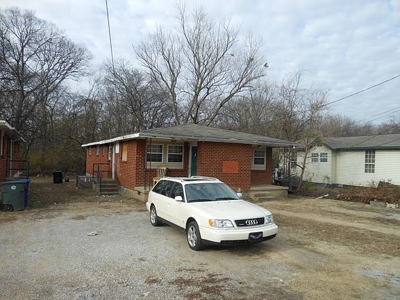 3rd image of 1515 N Orchard Knob Ave