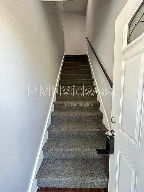 3 bed, 2.0 bath, 1250 sqft, $1,499 — Photo 3