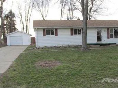4888 Cole Rd, Saginaw, MI, 48601