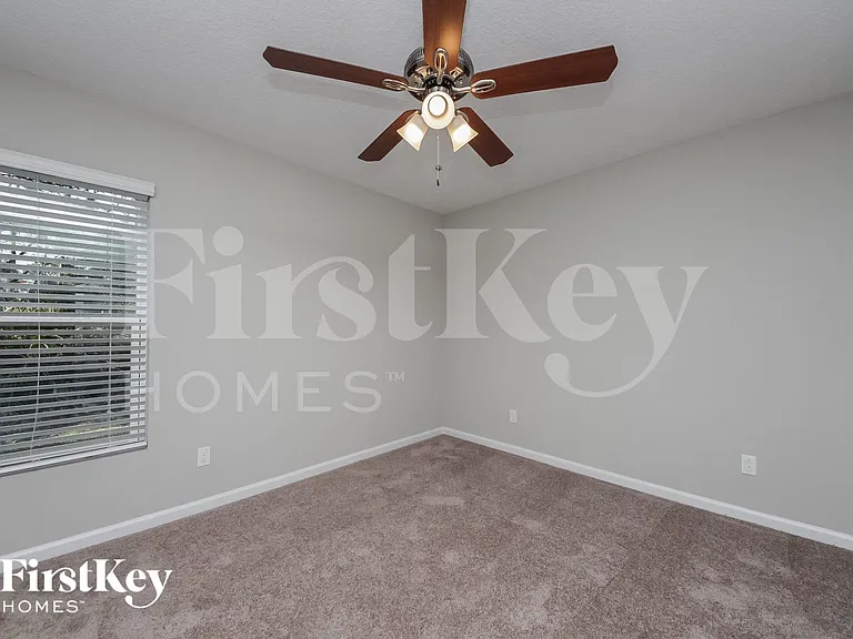 1490 Paramount Ave SE — Photo 12