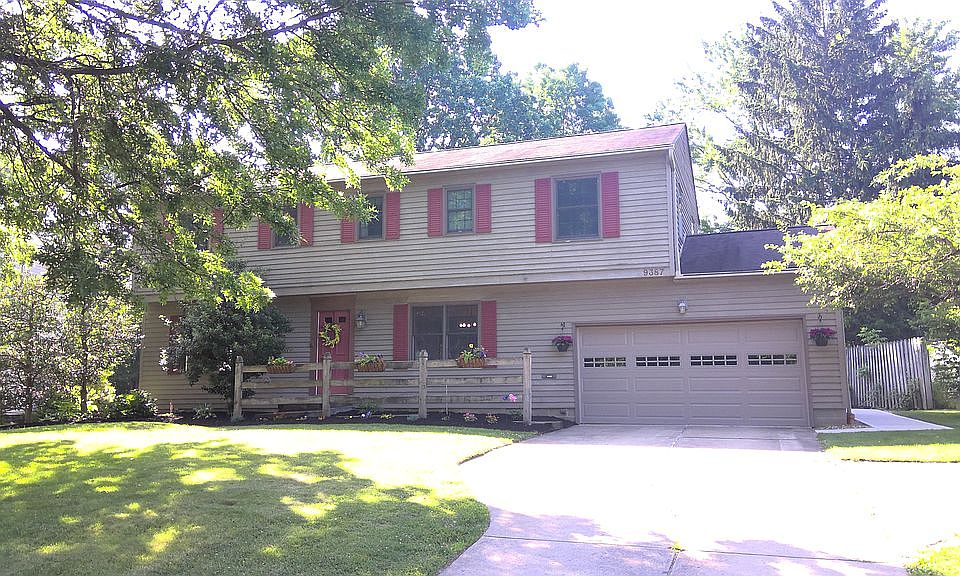 1st image of 9387 Lawnfield Dr
