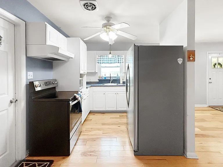 10904 Temple Ave — Photo 15