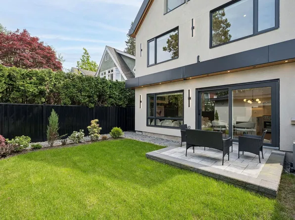 4549 W 11th Ave #2, Vancouver, BC V6R 2M5