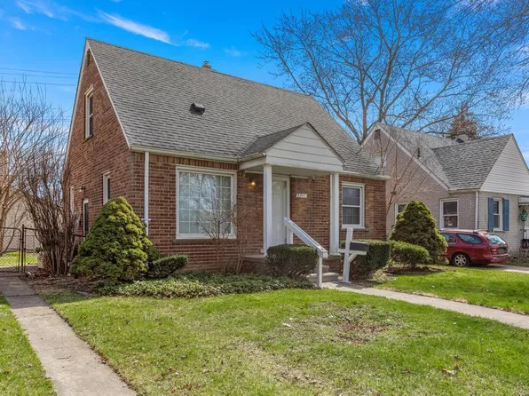3341 Pelham St, Dearborn, MI 48124