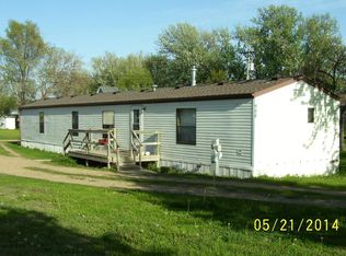 908 Braddock St, Armour, SD 57313