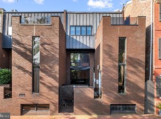 502 Delancey St #1/2-A, Philadelphia, PA 19106