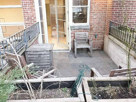 Rented by Spruce Property Group LLC | media 20