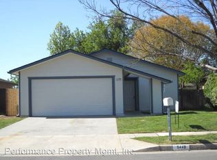 5449 N Carlsbad Ave, Fresno, CA