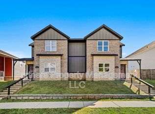 1256 N Sicily Ln, Fayetteville, AR 72704