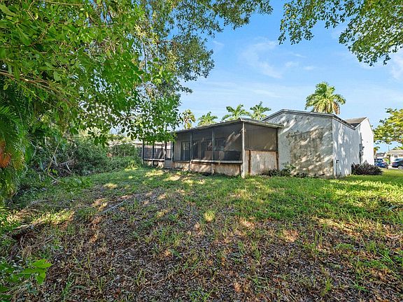 5th image of 4351 NW 115th Terrace