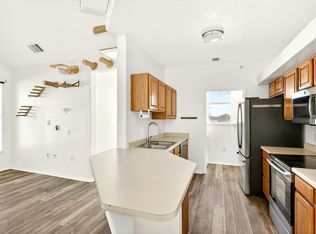 18929 E Warren Cir #C-205, Aurora, CO 80013